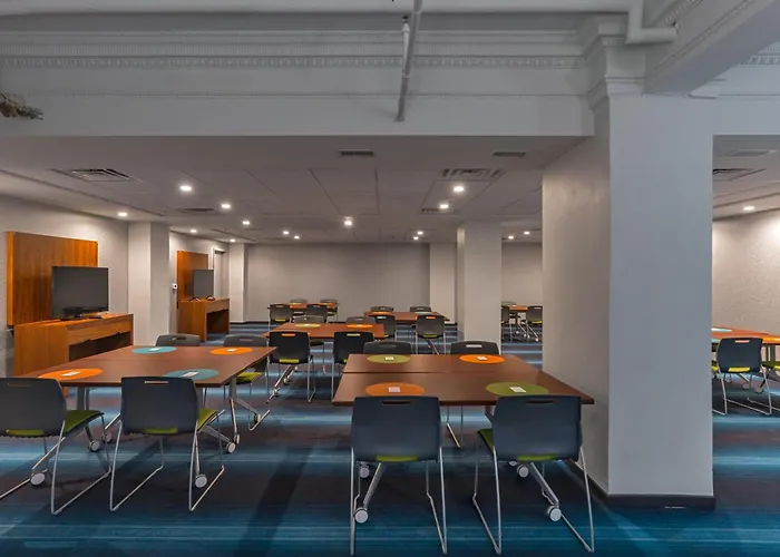 Aloft Houston Downtown