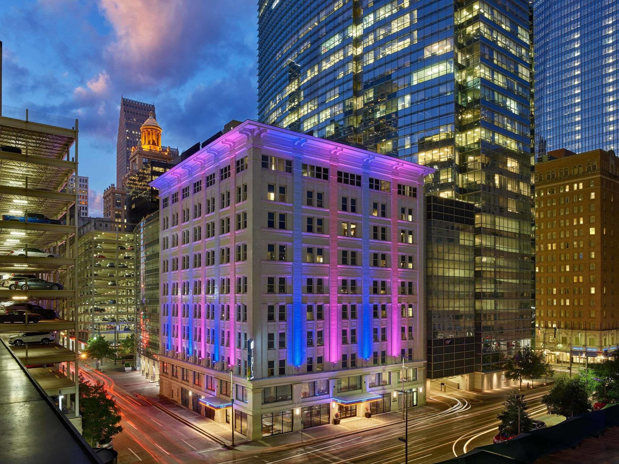 Aloft Downtown Hotel 4*